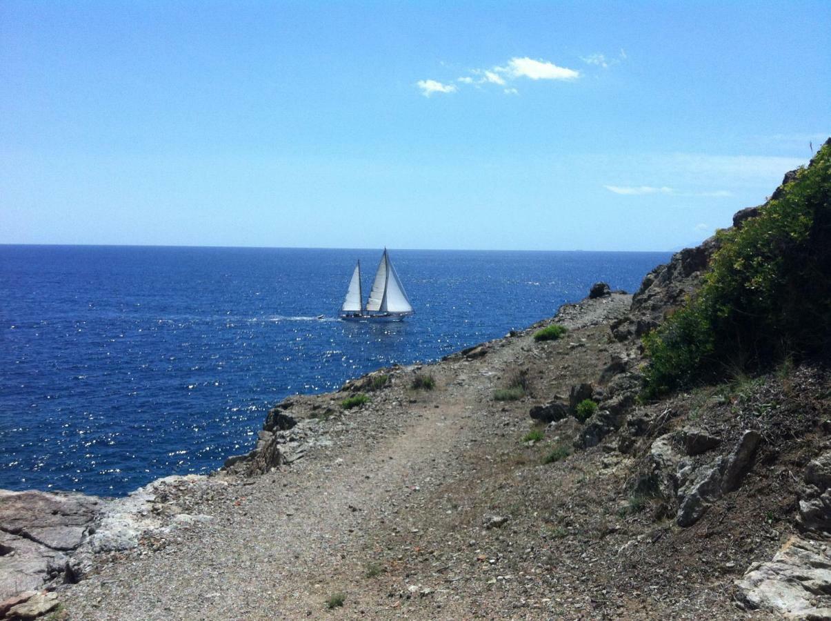 Isola D'Elba Come In Barca, A Un Tuffo Dal Mare Каполівері Екстер'єр фото